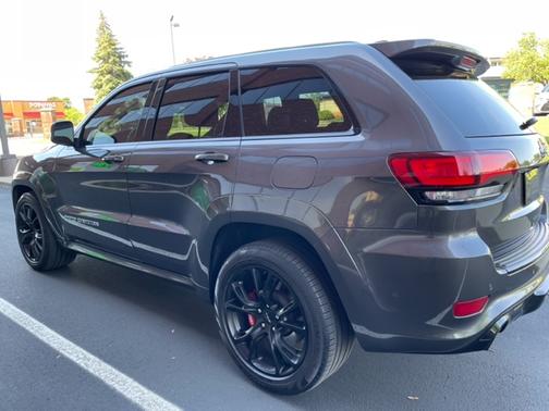 Photo 5 of 14 of 2017 Jeep Grand Cherokee SRT